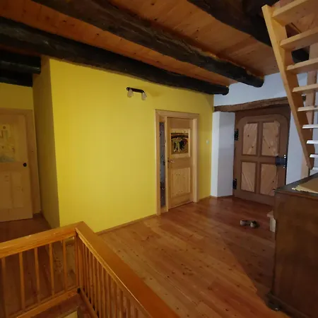 Domus Carstica Tatil Evi *