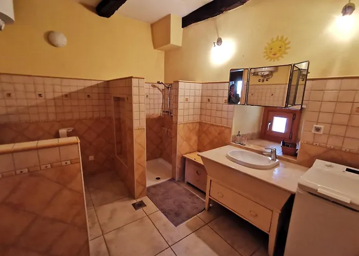 Domus Carstica בית נופש *